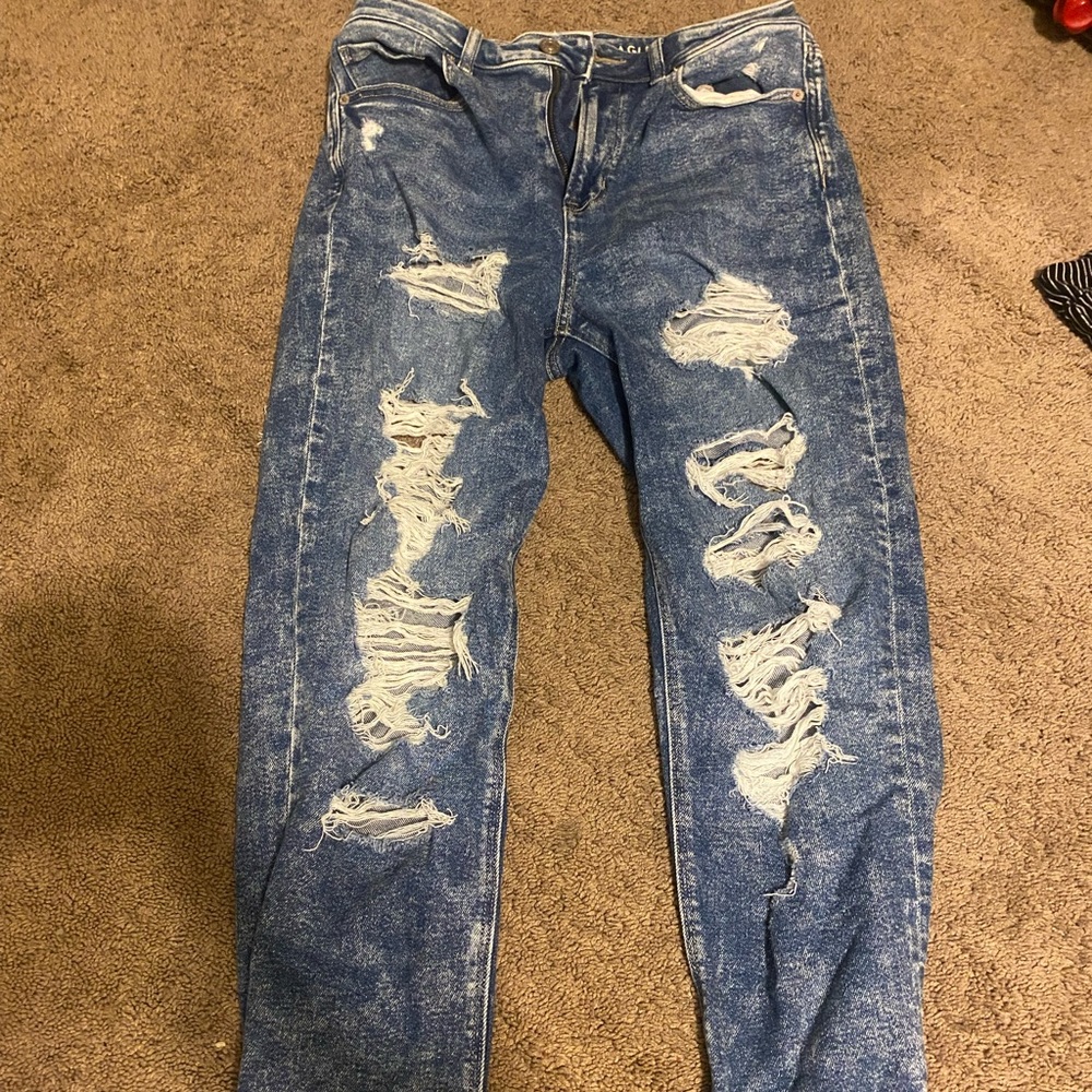 american eagle mom jeans